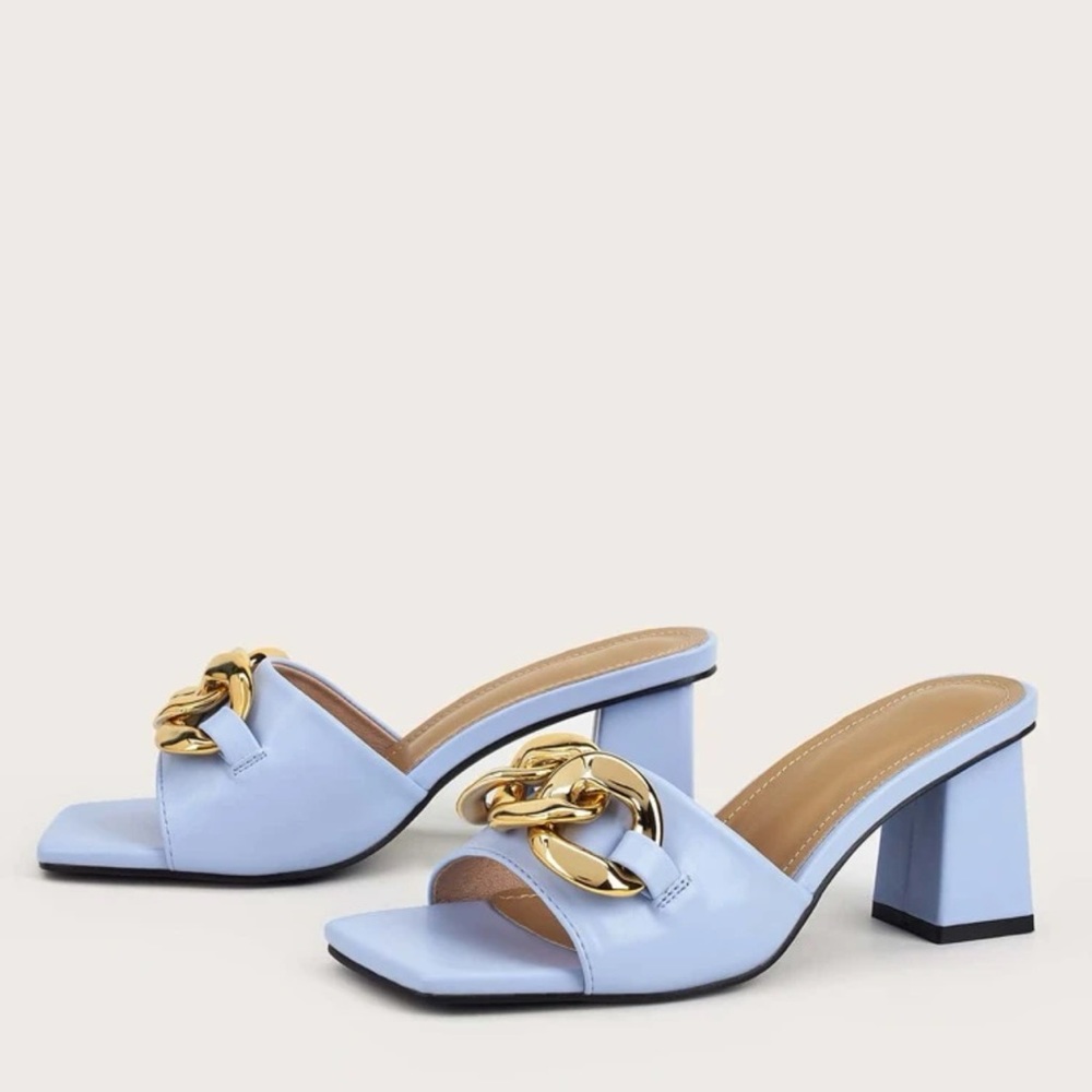 Dusty Blue Gold Chain Open Toed Block Heeled Sandals - Size 8 - Picture 3 of 5